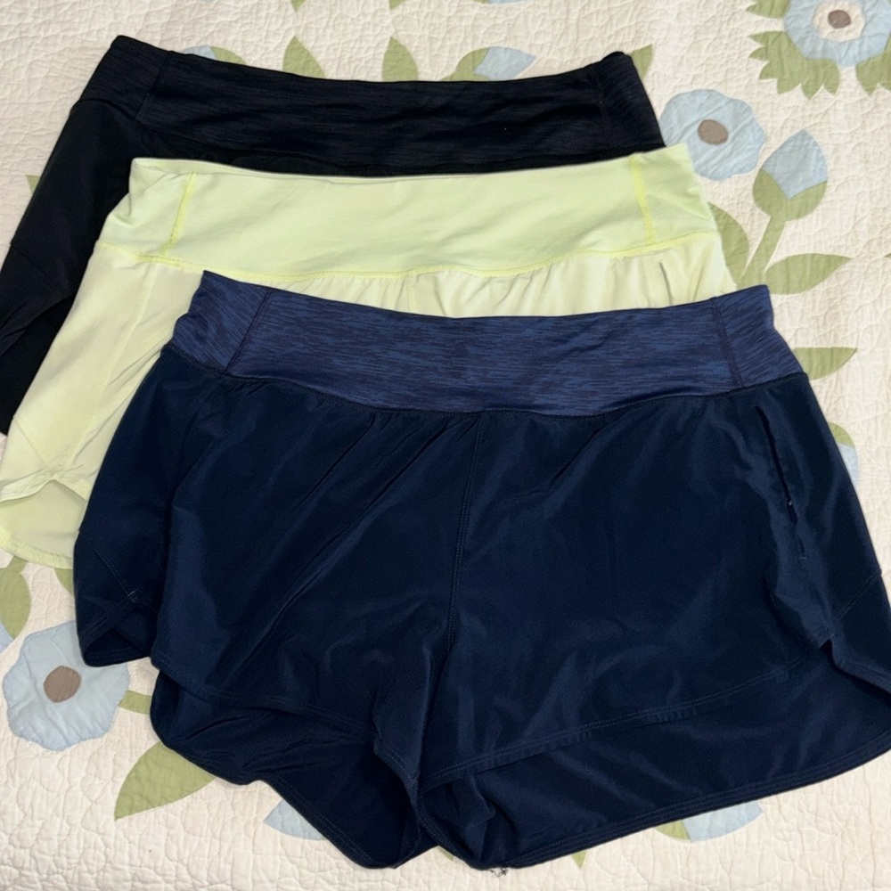 Bundle of 3 Outdoor Voices Hudson 2.5” Shorts XXL
